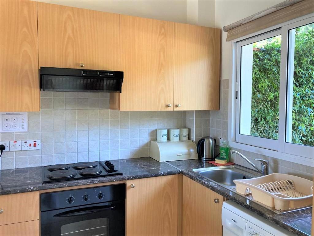 Sirena Olympia Apartment 40 Paphos Extérieur photo