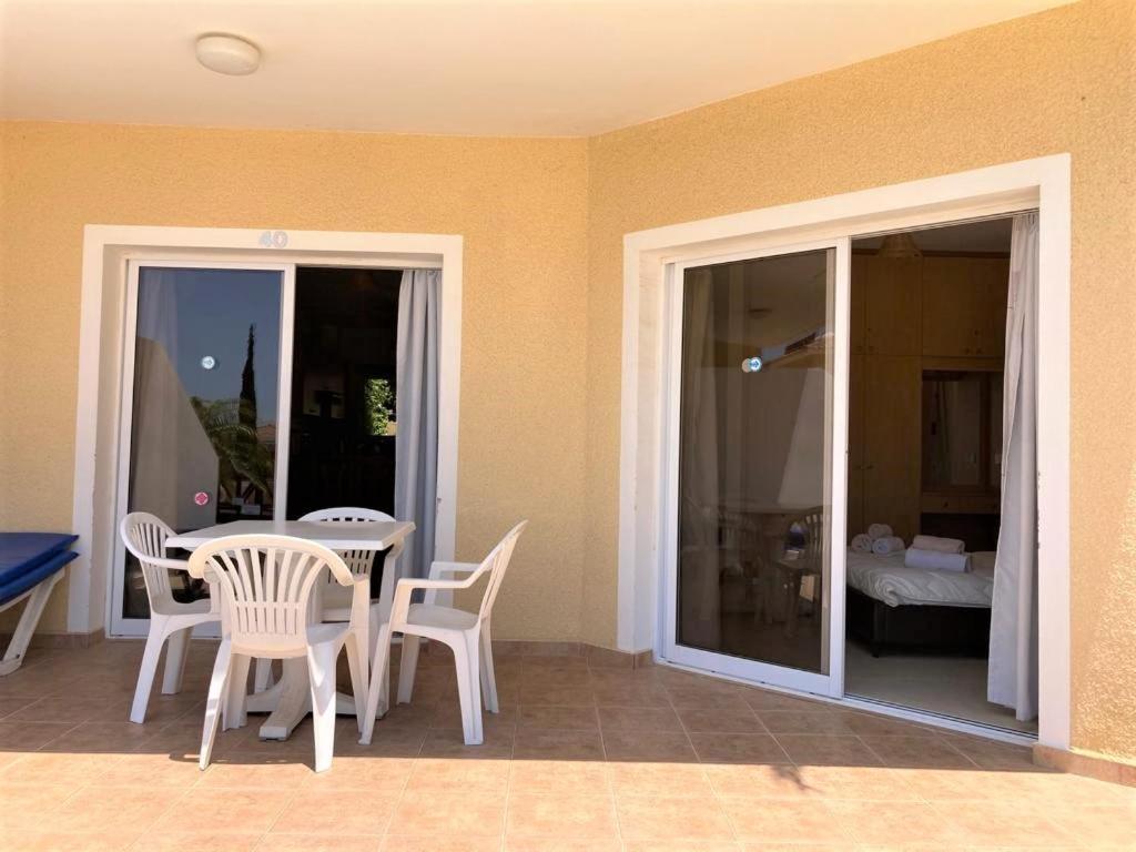 Sirena Olympia Apartment 40 Paphos Extérieur photo